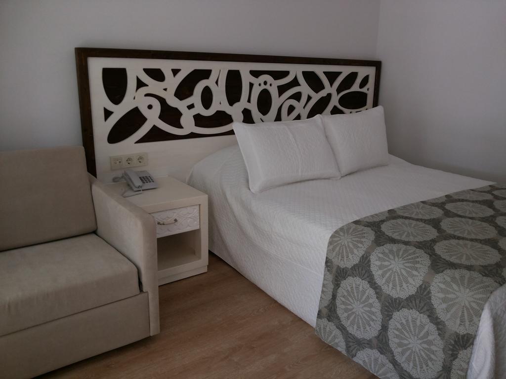 Meggs Bodrum Beach Restaurant & Hotel Ortakent Εξωτερικό φωτογραφία