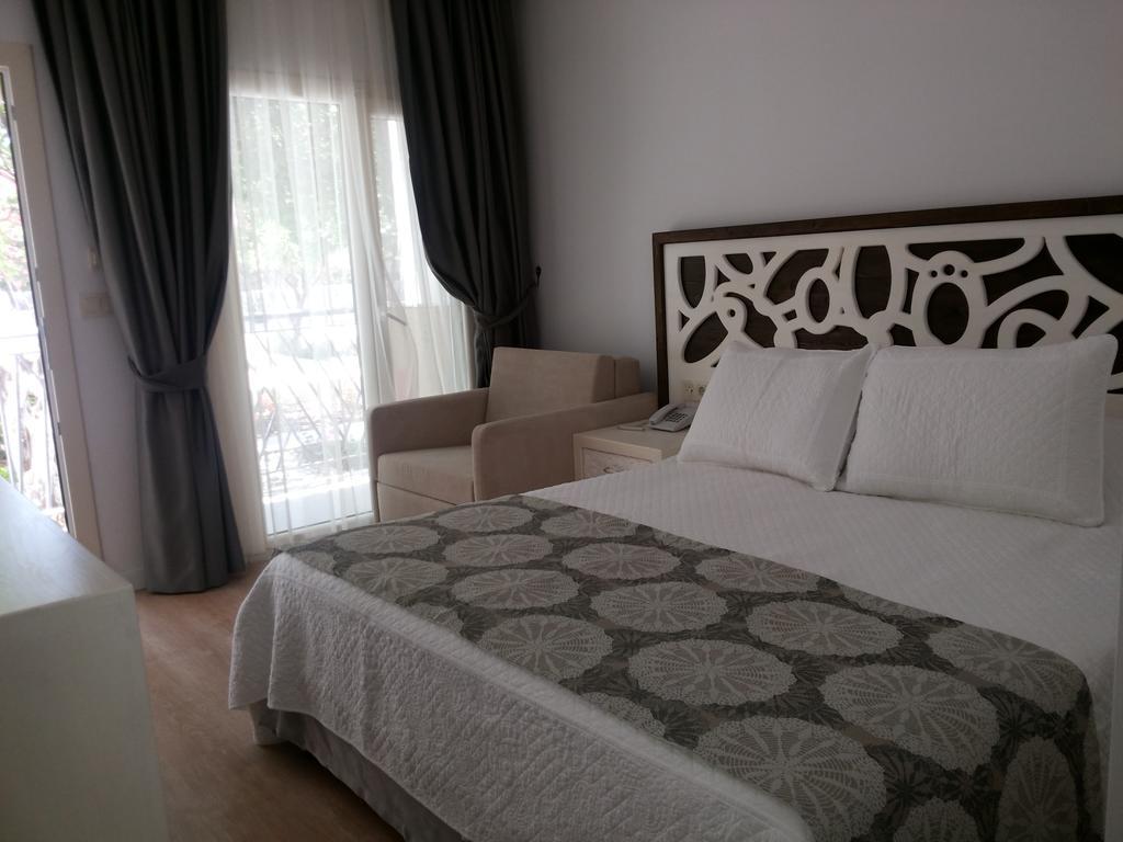 Meggs Bodrum Beach Restaurant & Hotel Ortakent Εξωτερικό φωτογραφία