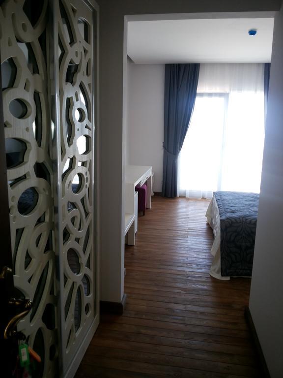 Meggs Bodrum Beach Restaurant & Hotel Ortakent Εξωτερικό φωτογραφία