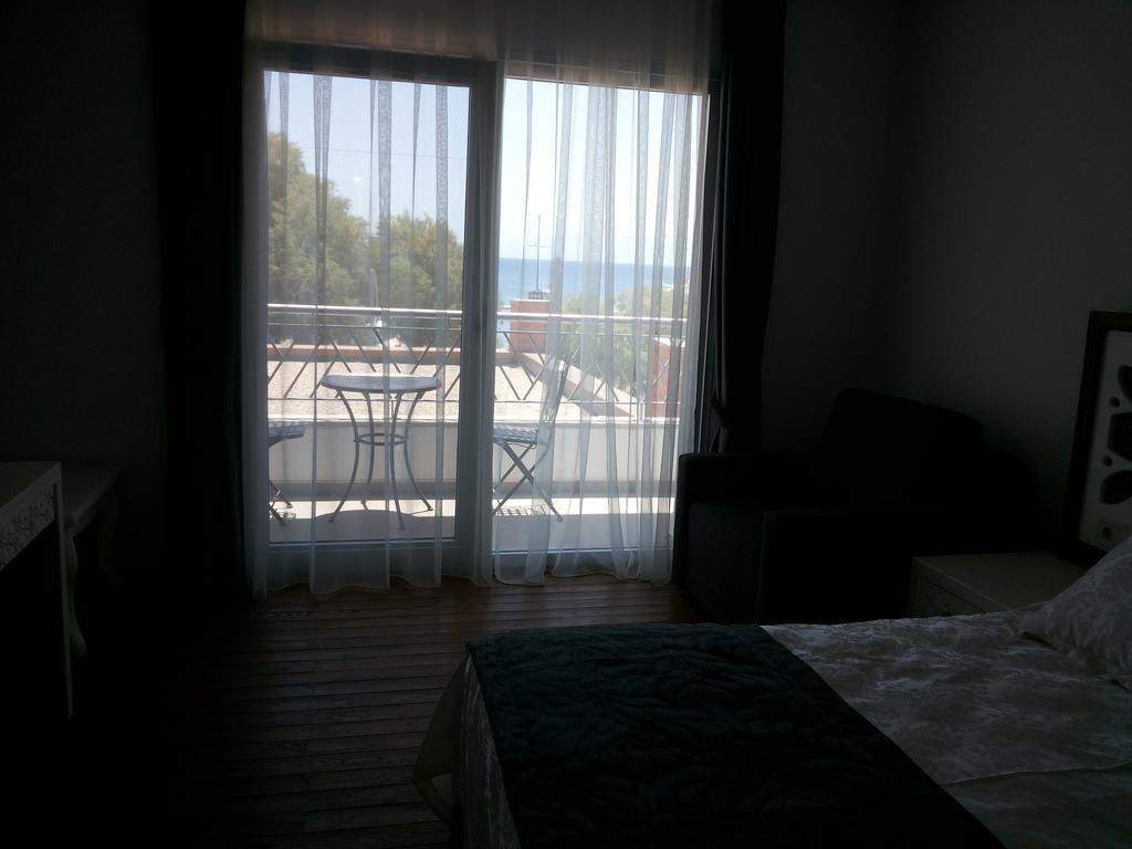 Meggs Bodrum Beach Restaurant & Hotel Ortakent Εξωτερικό φωτογραφία