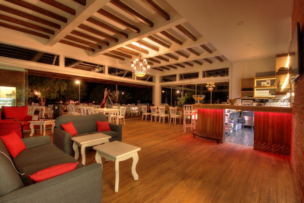 Meggs Bodrum Beach Restaurant & Hotel Ortakent Εξωτερικό φωτογραφία
