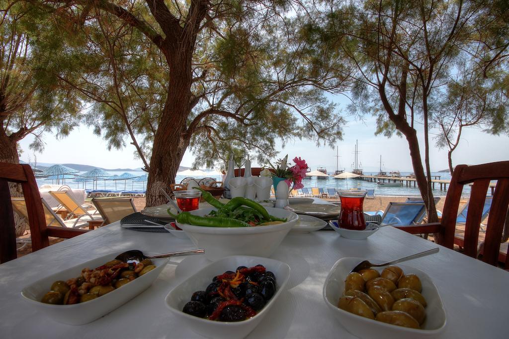Meggs Bodrum Beach Restaurant & Hotel Ortakent Εξωτερικό φωτογραφία