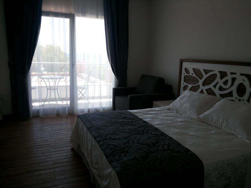 Meggs Bodrum Beach Restaurant & Hotel Ortakent Δωμάτιο φωτογραφία