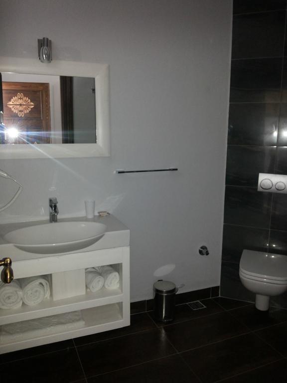 Meggs Bodrum Beach Restaurant & Hotel Ortakent Δωμάτιο φωτογραφία