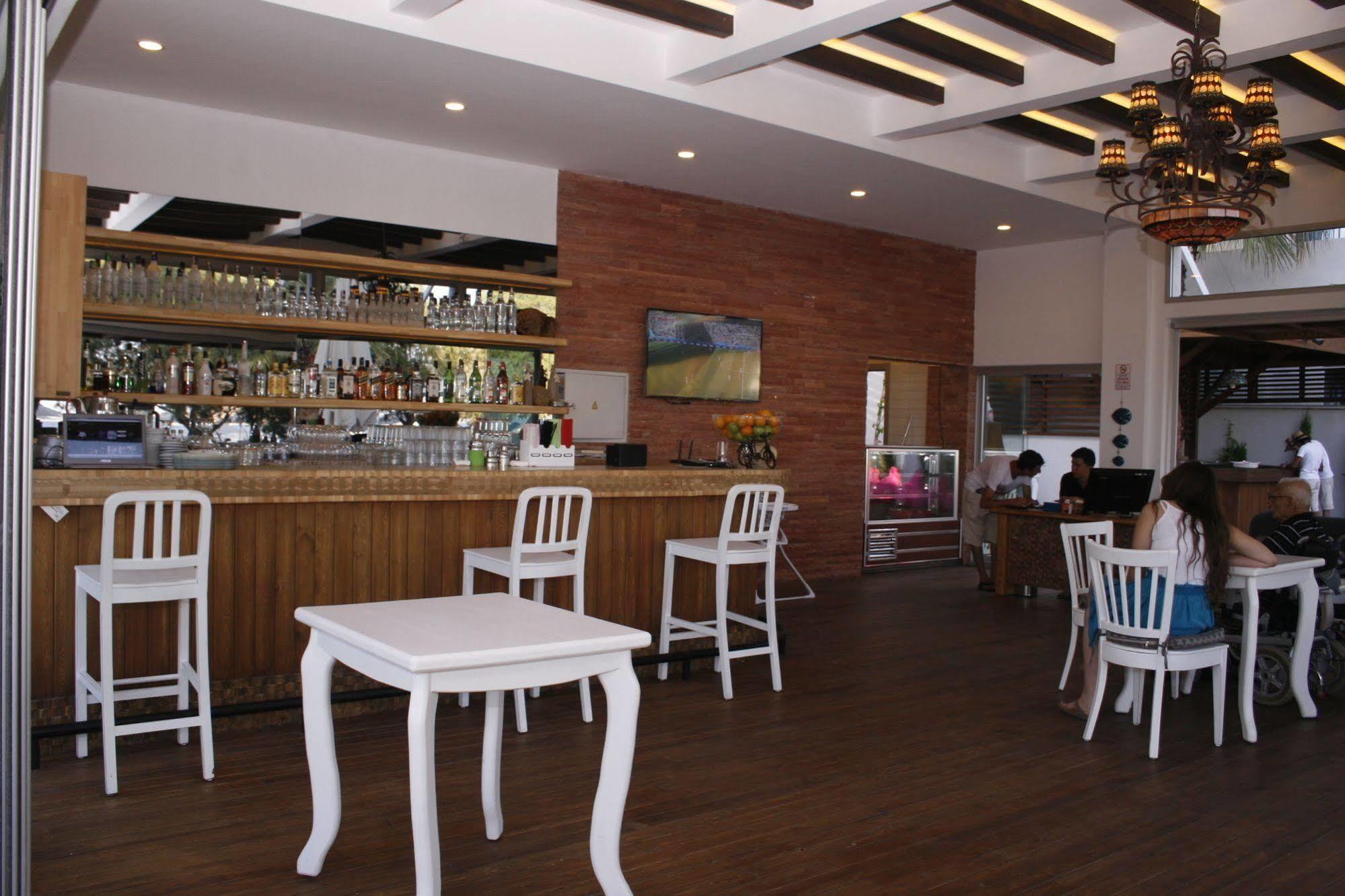 Meggs Bodrum Beach Restaurant & Hotel Ortakent Εξωτερικό φωτογραφία
